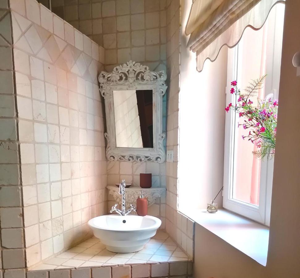 Le Jules Verne - Idealement Situe Avec Sauna Calais Extérieur photo
